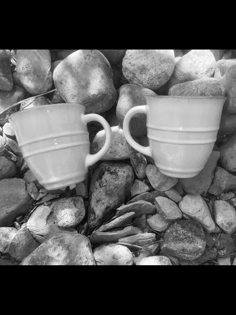 VTG Oversized barrel mugs handcrafted Pottery Coffee Mugs - Set of 2 - Picture 6 of 6
